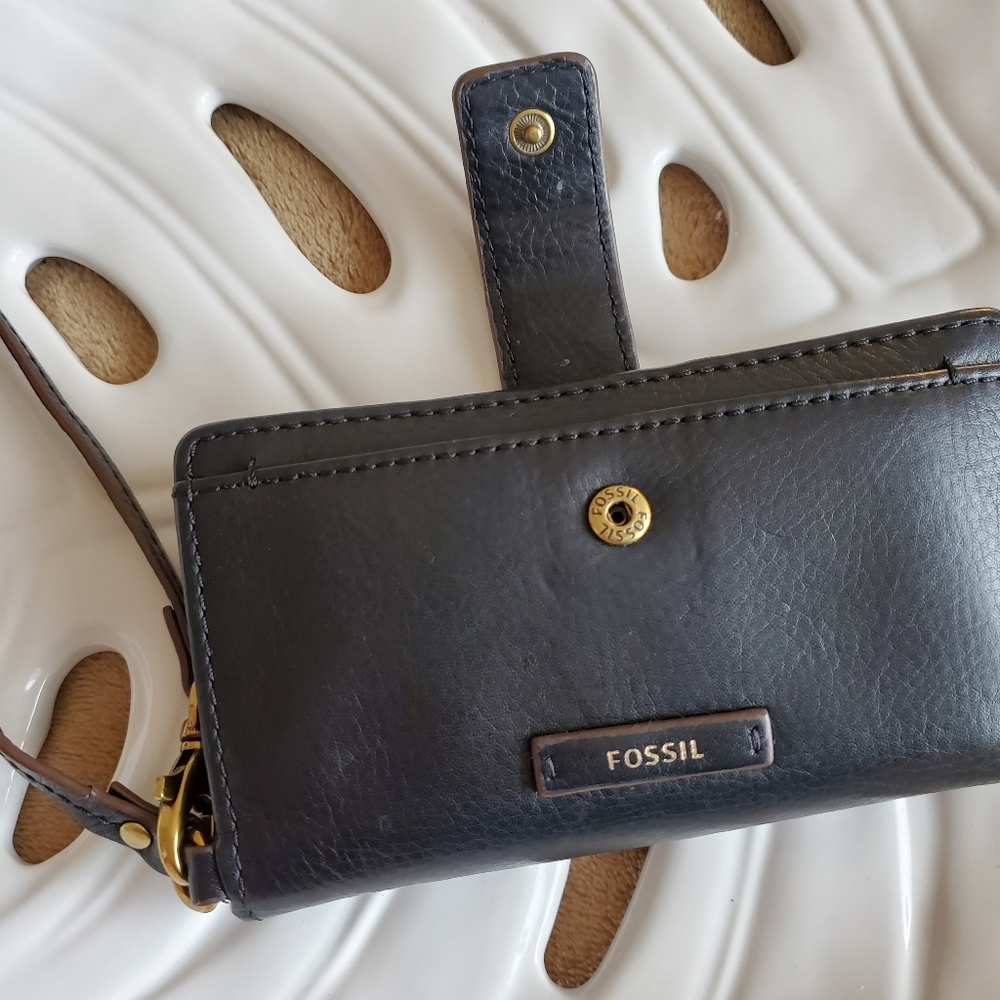 Black Fossil Wallet - Picture 6 of 9